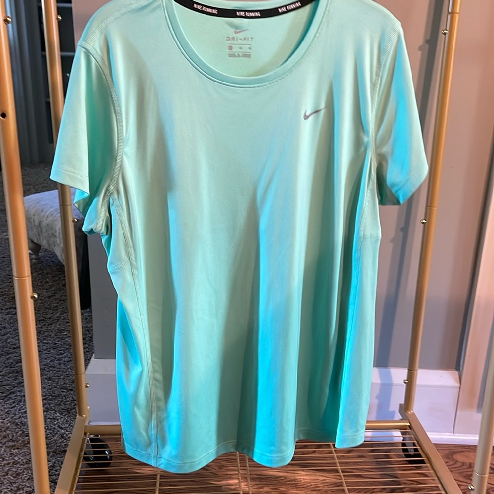 Nike Athletic Tee XL